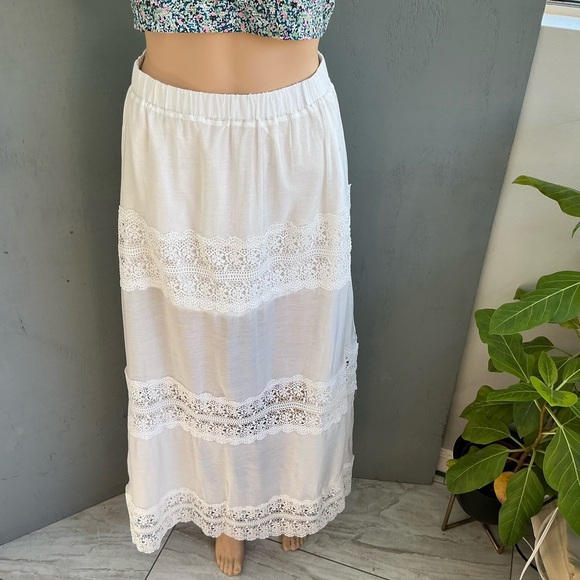 Boho Gypsy White Lace Maxi Skirt Size Small NWT - Picture 1 of 7
